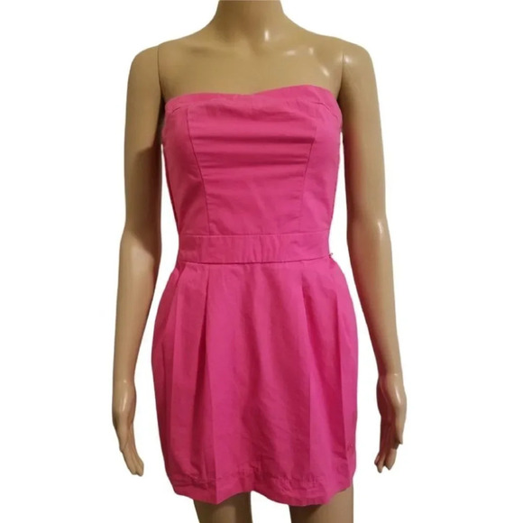 Abercrombie & Fitch Dresses & Skirts - Abercrombie & Fitch Knee High Dress
